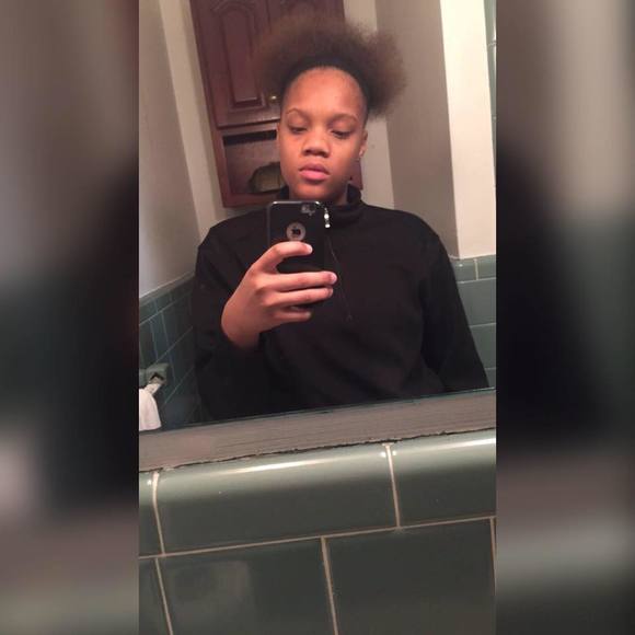 Meet your Posher, Dejha - Picture 1 of 1